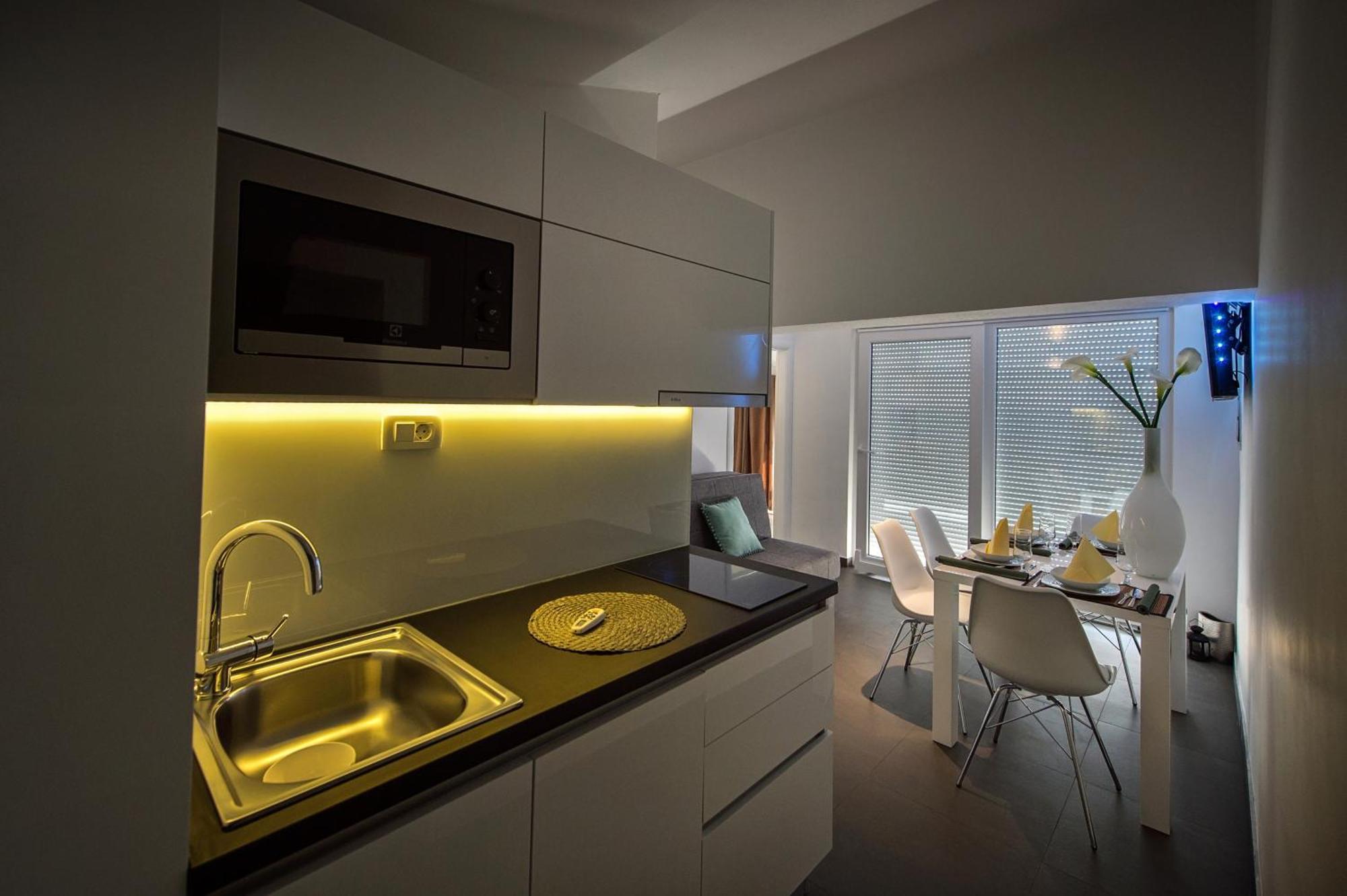 Seaside Apartments With A Swimming Pool Zecevo Rtic, Rogoznica - 8366 Phòng bức ảnh