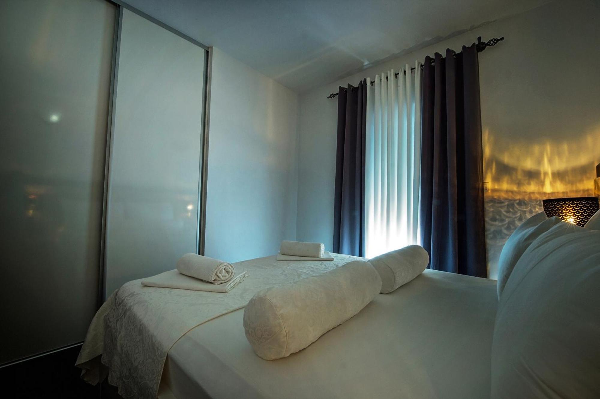 Seaside Apartments With A Swimming Pool Zecevo Rtic, Rogoznica - 8366 Phòng bức ảnh