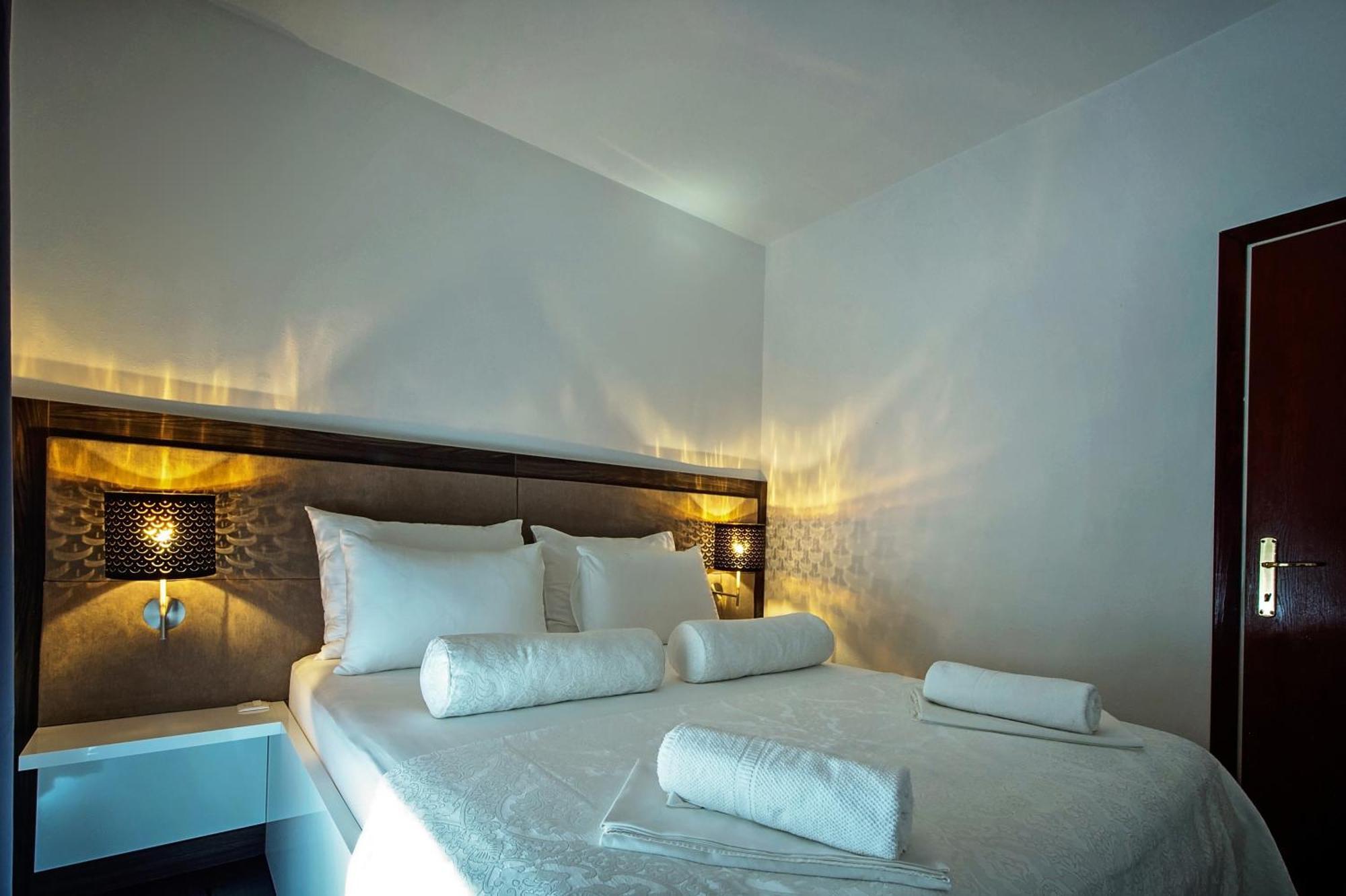 Seaside Apartments With A Swimming Pool Zecevo Rtic, Rogoznica - 8366 Phòng bức ảnh