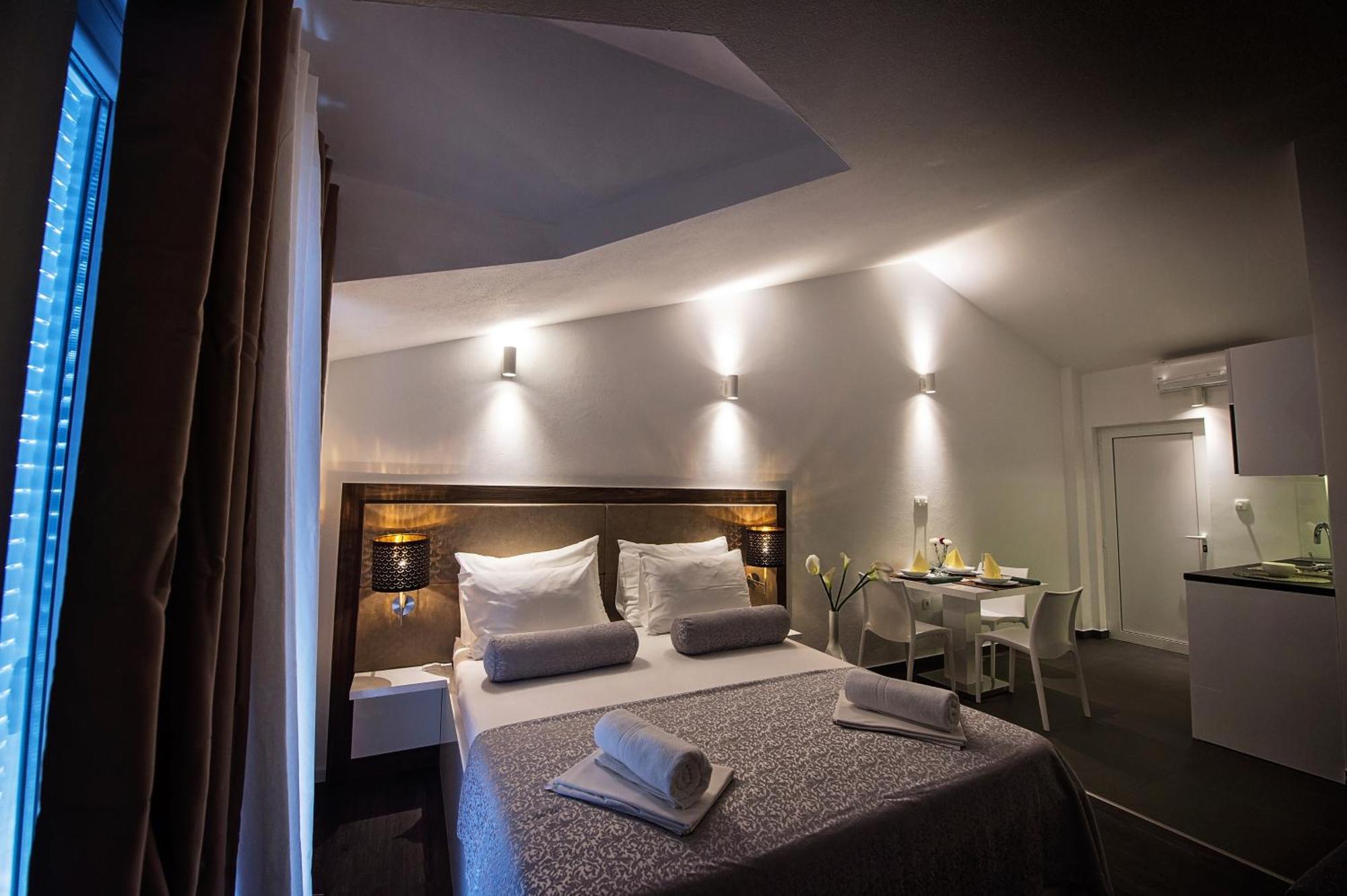 Seaside Apartments With A Swimming Pool Zecevo Rtic, Rogoznica - 8366 Phòng bức ảnh