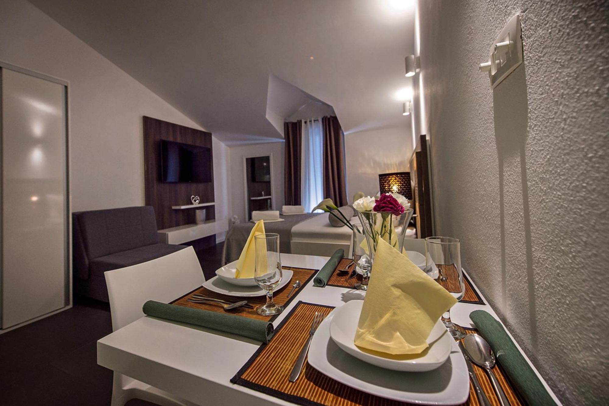 Seaside Apartments With A Swimming Pool Zecevo Rtic, Rogoznica - 8366 Phòng bức ảnh