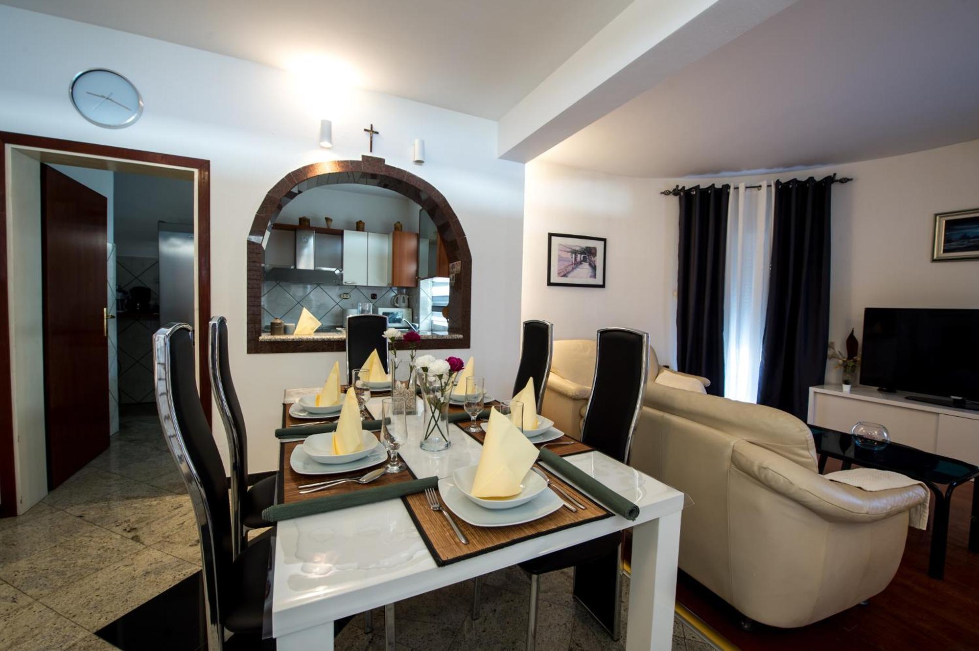 Seaside Apartments With A Swimming Pool Zecevo Rtic, Rogoznica - 8366 Phòng bức ảnh