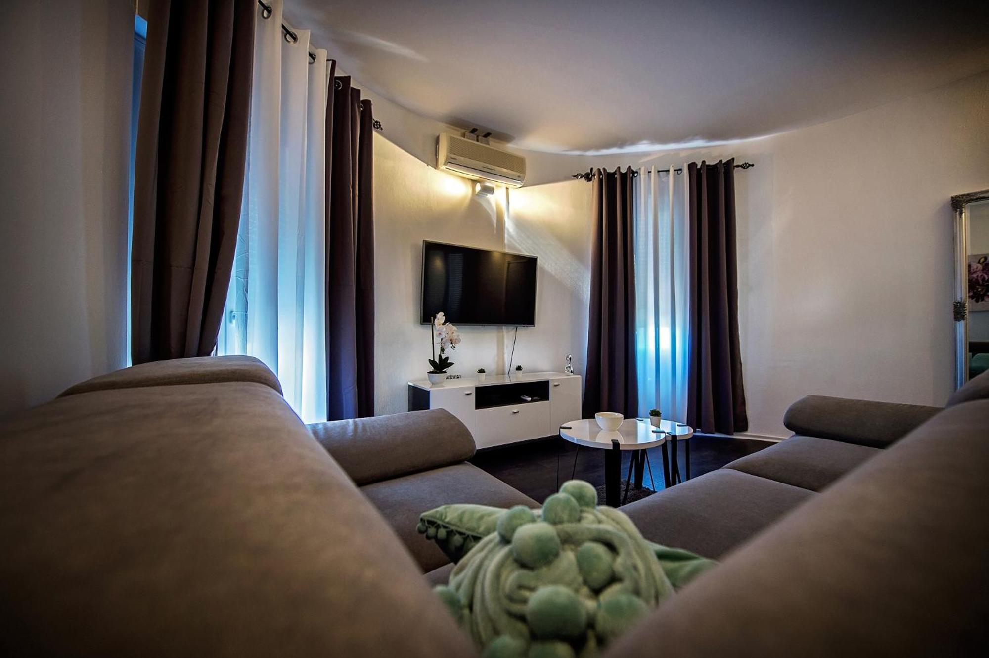 Seaside Apartments With A Swimming Pool Zecevo Rtic, Rogoznica - 8366 Phòng bức ảnh